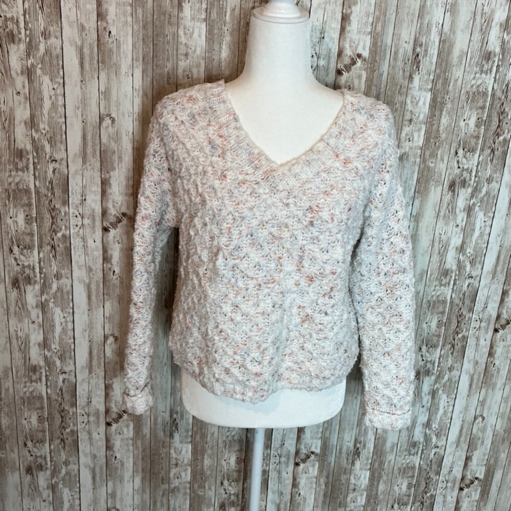 Jessica Simpson White V-Neck Cropped Sweater size Small
